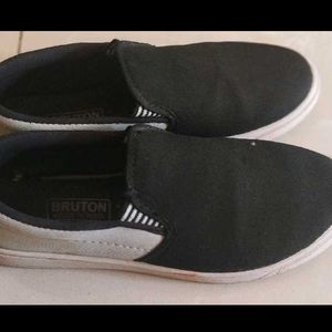 Casual Canvas Shoes Size 9