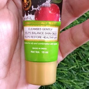 Wow Skin Science Apple Cider Vinegar Face Wash