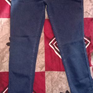 Stretchable Blue Skinny Jeans