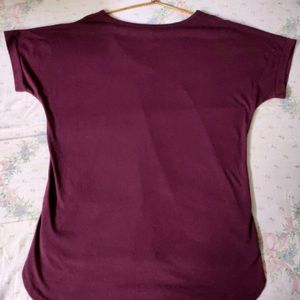 2 Comb V-neck And Round T-Shirts