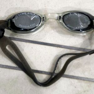 Combo Antifog Swimming Goggle and Swimmin Cap