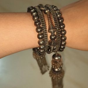 Pair Of Earring And Bracelet