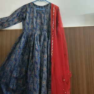 Bandhni Print Anarkali Style Kurti With Dupatta...