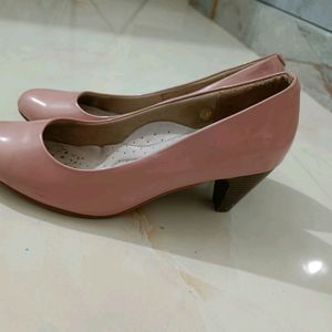 Inc.5 Nude Pumps