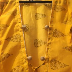 Beautiful Yellow shrug with white kurta | M