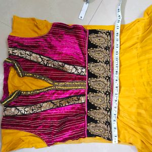 Designer Anarkali Suit Set With Dupatta