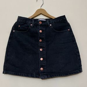 Buttoned Denim Skirt