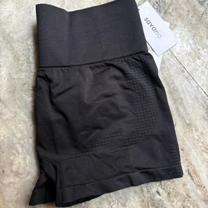 Savana Black Gym Shorts