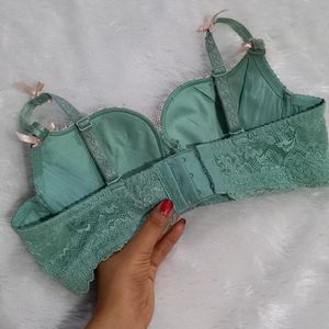 Lacy Padded Pushup Bra