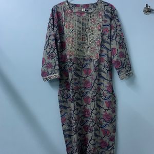 Beautiful Kurta With Embroidery Just For Rs 349