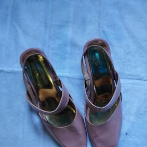 Lothrok Heels (Size 5)