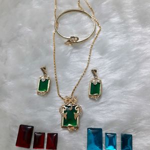 Changeable Pendant Set