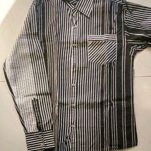 Shirt l Size L l Chest 42