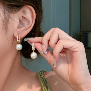 4-1golden Stud With Pearl Drop Earring