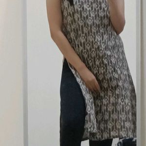 Sleeveless Long Kurti