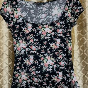 Shein Floral Fitted Top