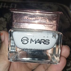 Mars Color Changing Foundation