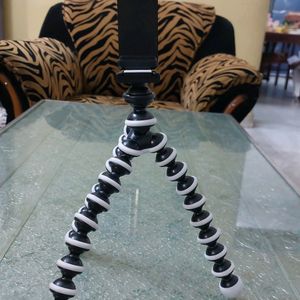 DIGITEK 24cm Flexible Gorilla Mini Tripod