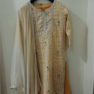 Kurta Set With Gotta Patti And Tread Work