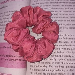 Fashionable Women Hair Scrunchies