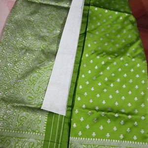 Women's Kanjivaram Soft Pure Silk Banarasi Sarees