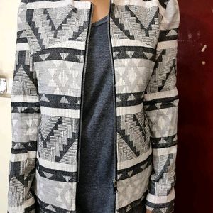 Stylish Blazer With Pattern Design