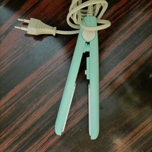 MINI HAIR STRAIGHTENER | PASTEL BLUE COLOR