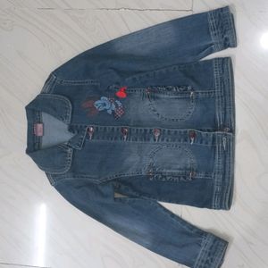 Jacket For 6 to 8year girl