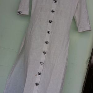 Cotton white kurthi with collar