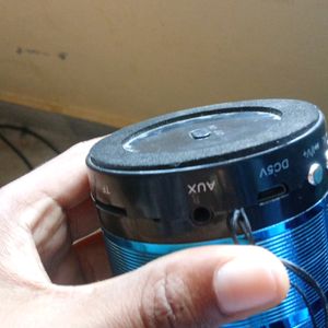 New Light Blue Colour Speaker 1.5 Mante Ho