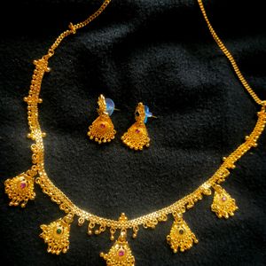 Gold Plated Short Necklace With Earrings