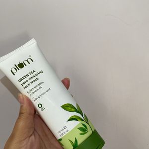 Plum Green Tea Pore Cleansing Face Wash