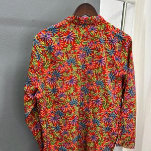 Vintage floral printed shirt