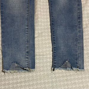 Women Ripped Jeans