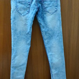 Strechable White Blue Skinny Jeans for girls