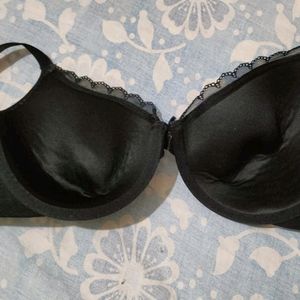 Black 🖤 Bra 34D