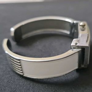 Nexus Quartz Watch Bracelet