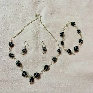 Black Stone Necklace Set