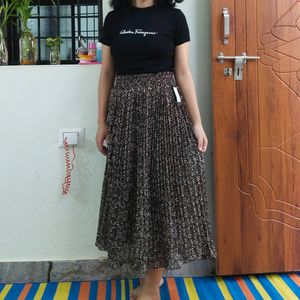 Black Top And Brown Skirt Combo