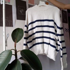 Korean White And Navy Stripe Pullover