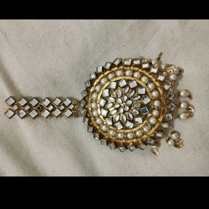 Heavy Tikka And Jhumka Set