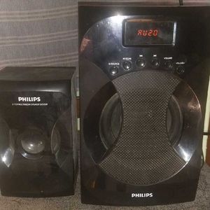 Philips Speaker With 2 Supporters