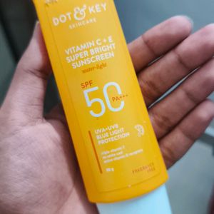 Dot & Key Vitamin C+E Sunscreen