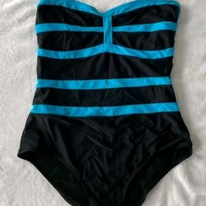 Super Stachable Nice Fitting Swimsuit For Women