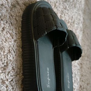 Trendy Black Slippers/ Flip Flops