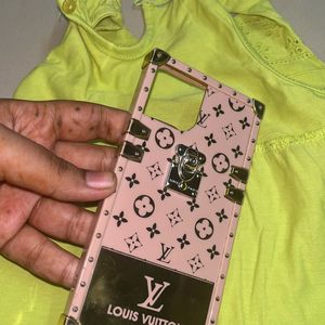 LV Iphone 13 Cover