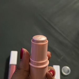 Combo Rose Pink Highlighter With Two Lip Colors