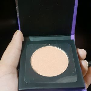 SUGAR CONTOUR & HIGHLIGHTER ( TOTALLY NEW )