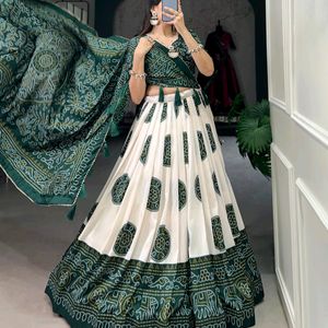 Bandhej Print Lehenga Choli For Girls