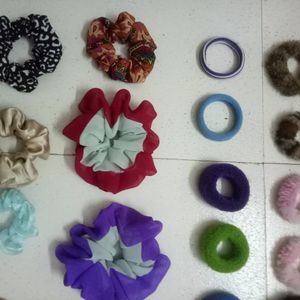 Pack Of 32 Hair Accessories